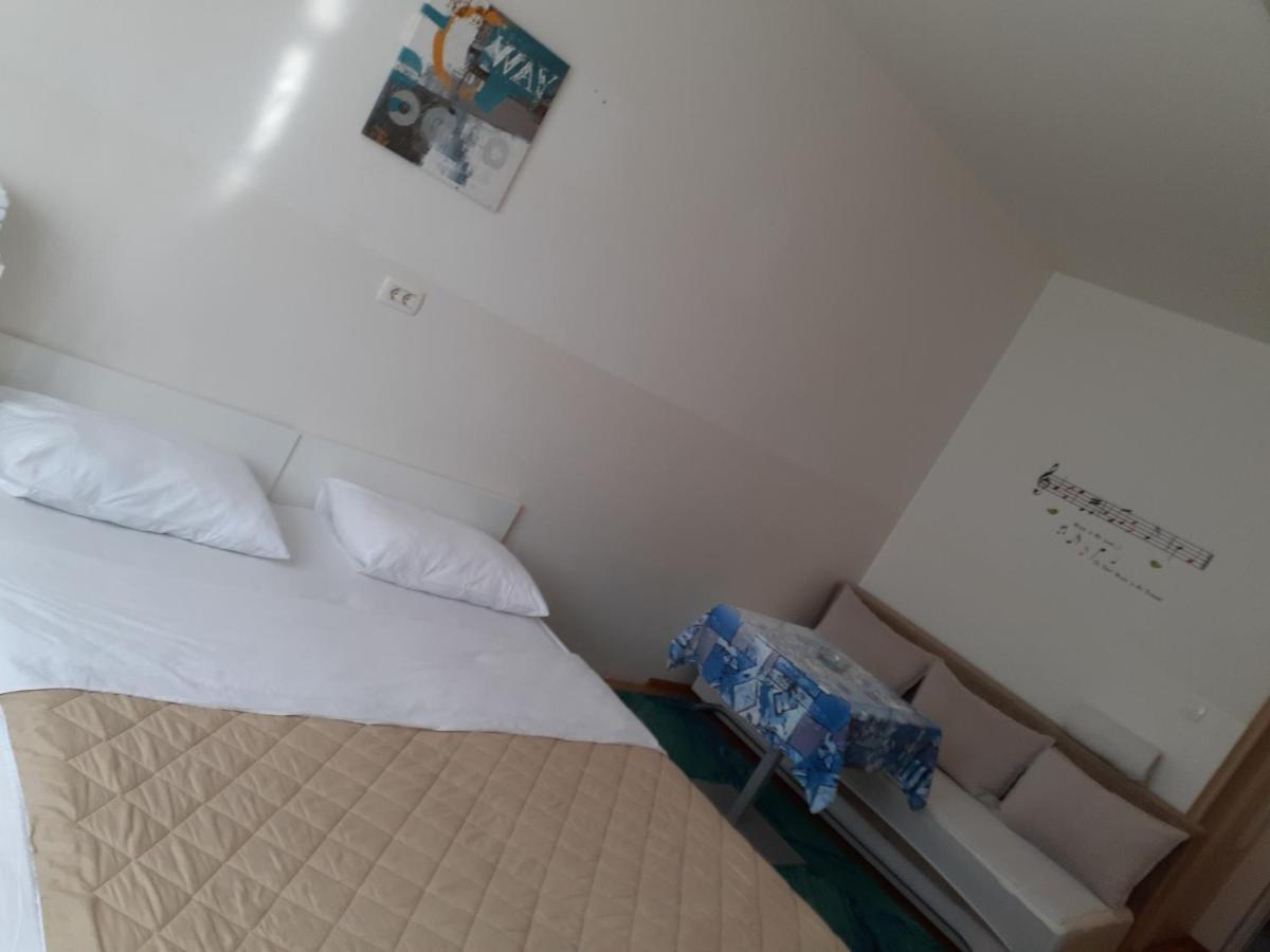 Apartment Megi Мостар Экстерьер фото